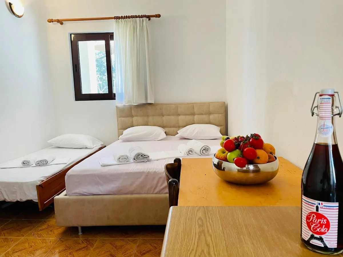 Jico Travel - Villa Bani Vlorë 0*,  アルバニア