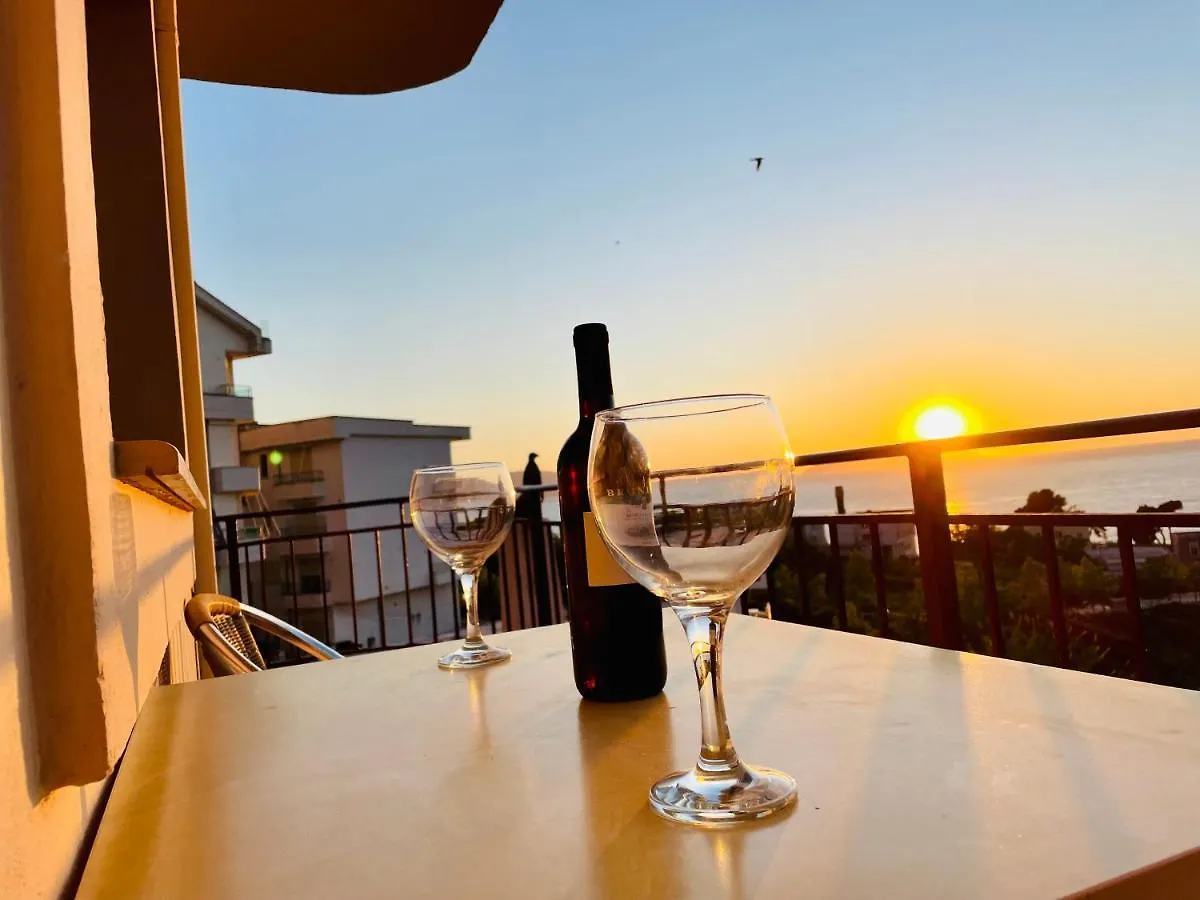 Jico Travel - Villa Bani Vlorë アパート