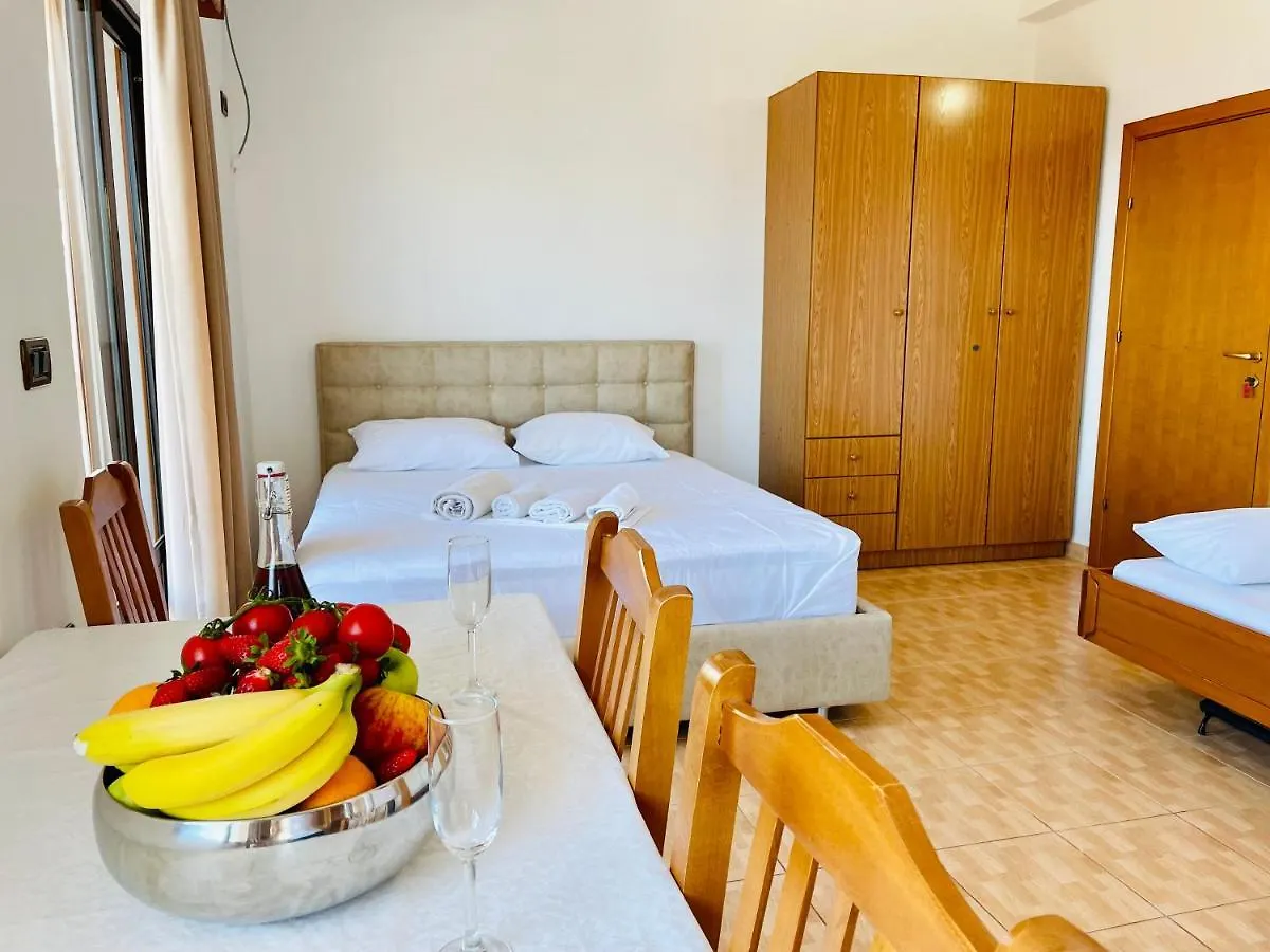 Jico Travel - Villa Bani Vlorë 0*,